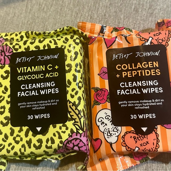 Beauty Bundle - face wipes, brush wash, 5pc brush/sponge set, and headband - Picture 2 of 5